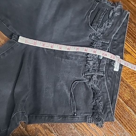 Good American Faded Black Distressed Hem Skinny Jeans size 4 / 27 - Picture 12 of 14